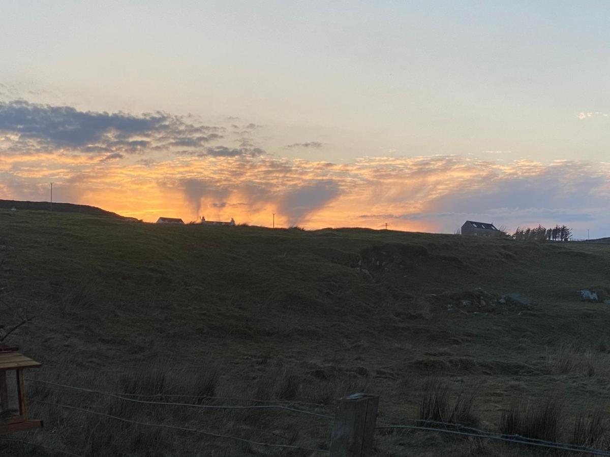 Carters Rest Guesthouse Milovaig ภายนอก รูปภาพ