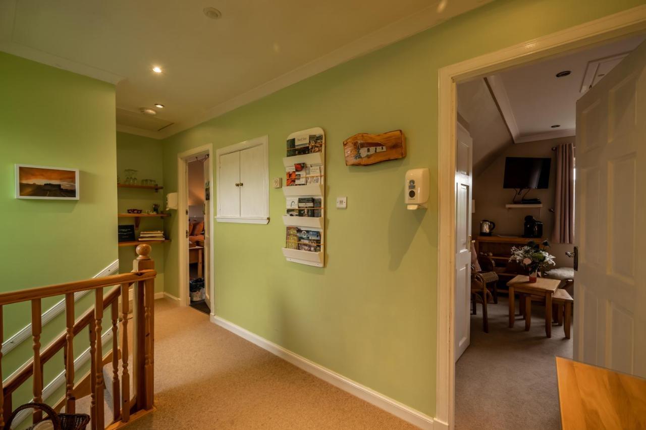Carters Rest Guesthouse Milovaig ภายนอก รูปภาพ