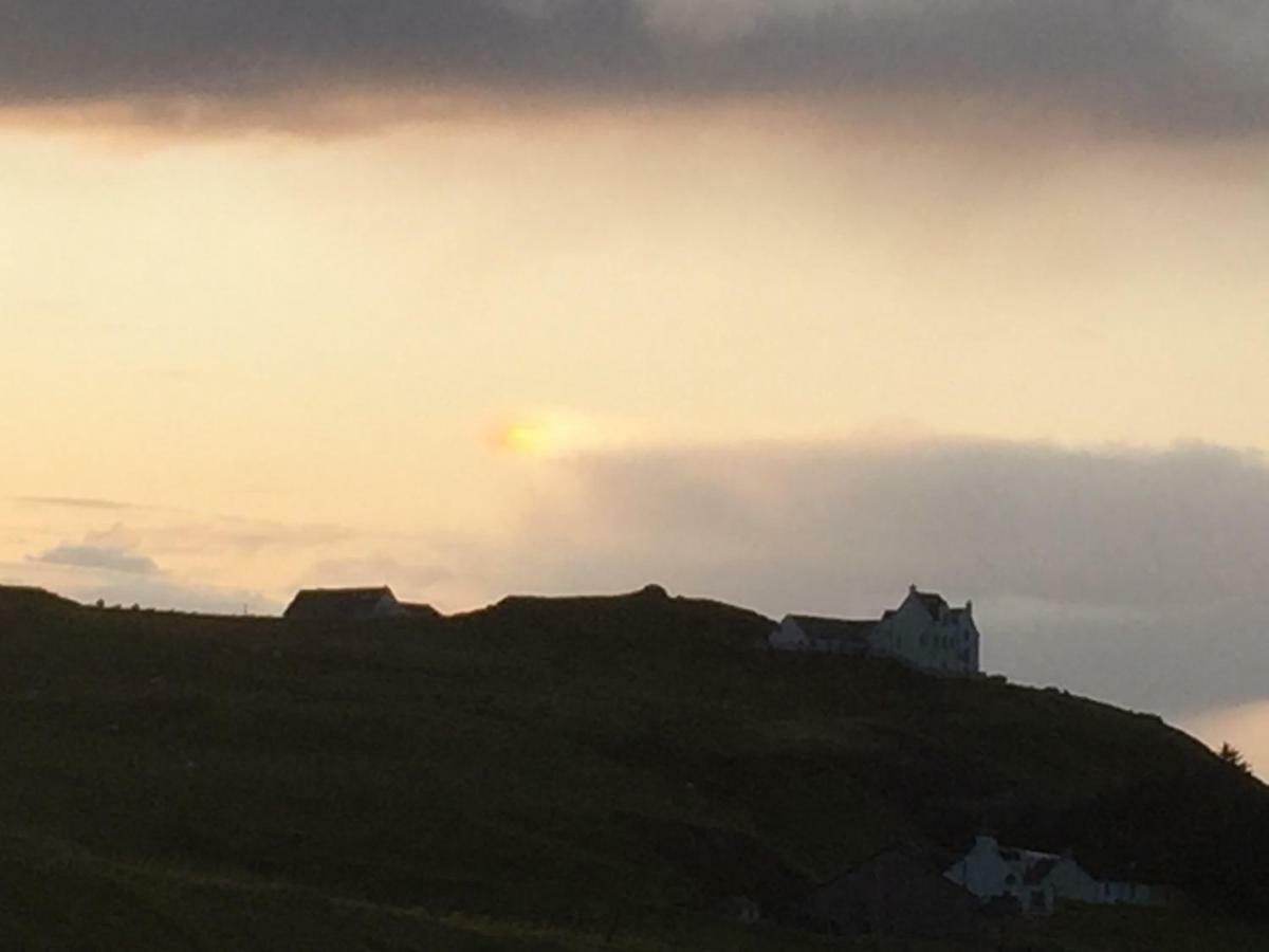 Carters Rest Guesthouse Milovaig ภายนอก รูปภาพ